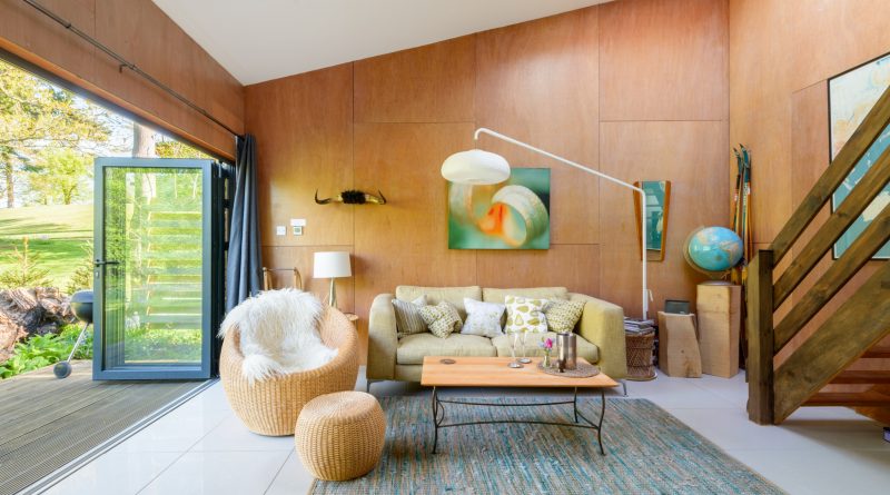 Airbnb extends ban on non-essential UK bookings [Credit: Airbnb]