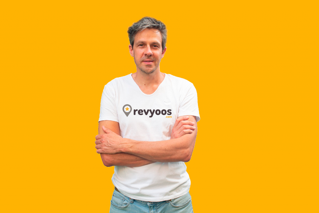 Revyoos