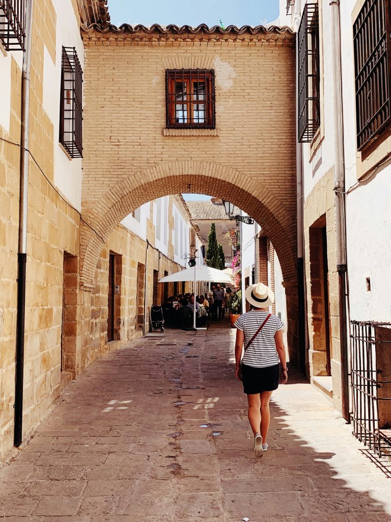 Airbnb removes 65.000 listings in Spain